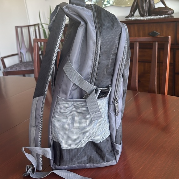 dejuno Crestone 19” Backpack commuter deluxe,laptop pocket,padded straps,travel - Picture 5 of 13